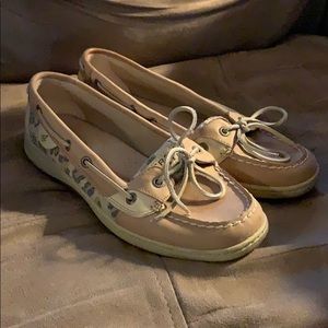 Sperrys!